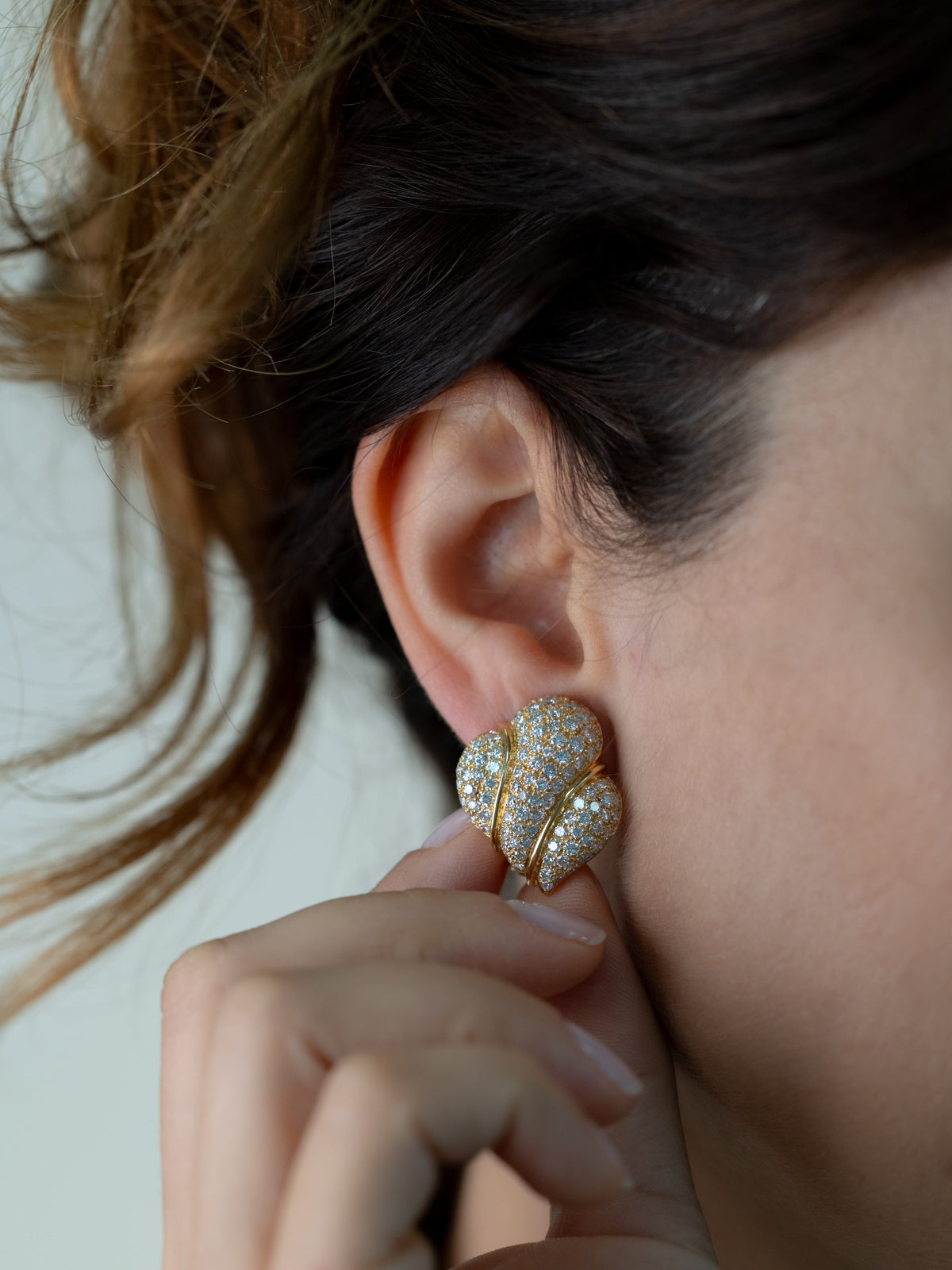 18K Yellow Gold Pave Leaf Retro Diamond Earrings