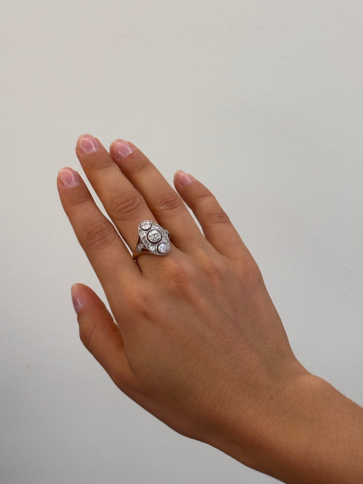 Bague Art Déco en or jaune et blanc sertie de diamants – Époque 1920-1930 occasion seconde main