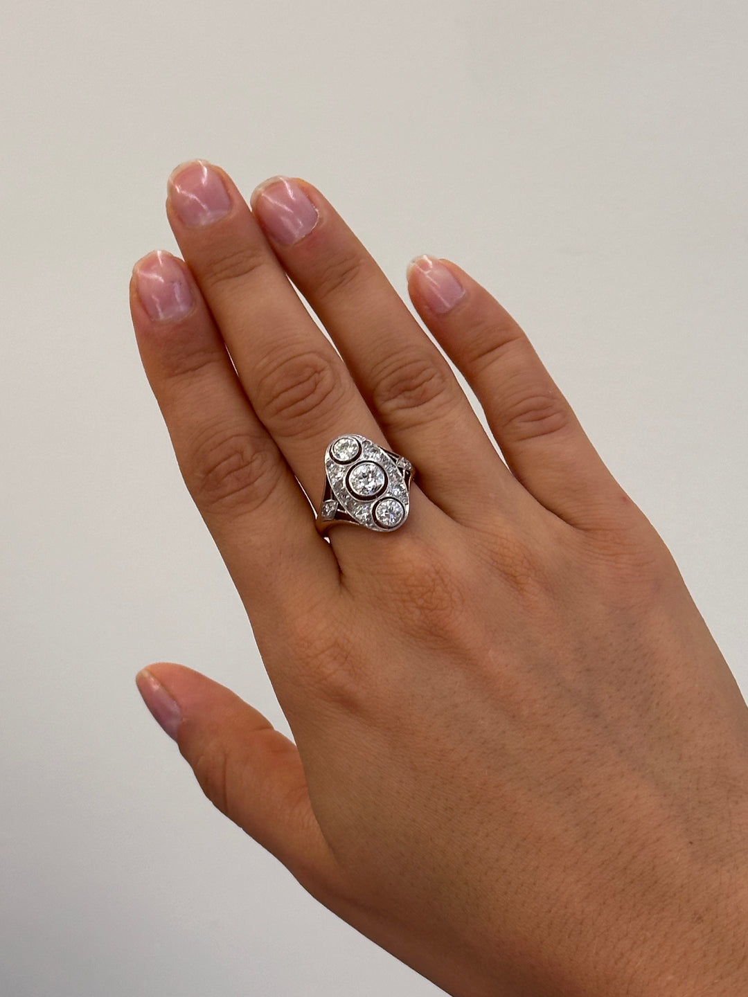 Bague Art Déco en or jaune et blanc sertie de diamants – Époque 1920-1930 seconde main