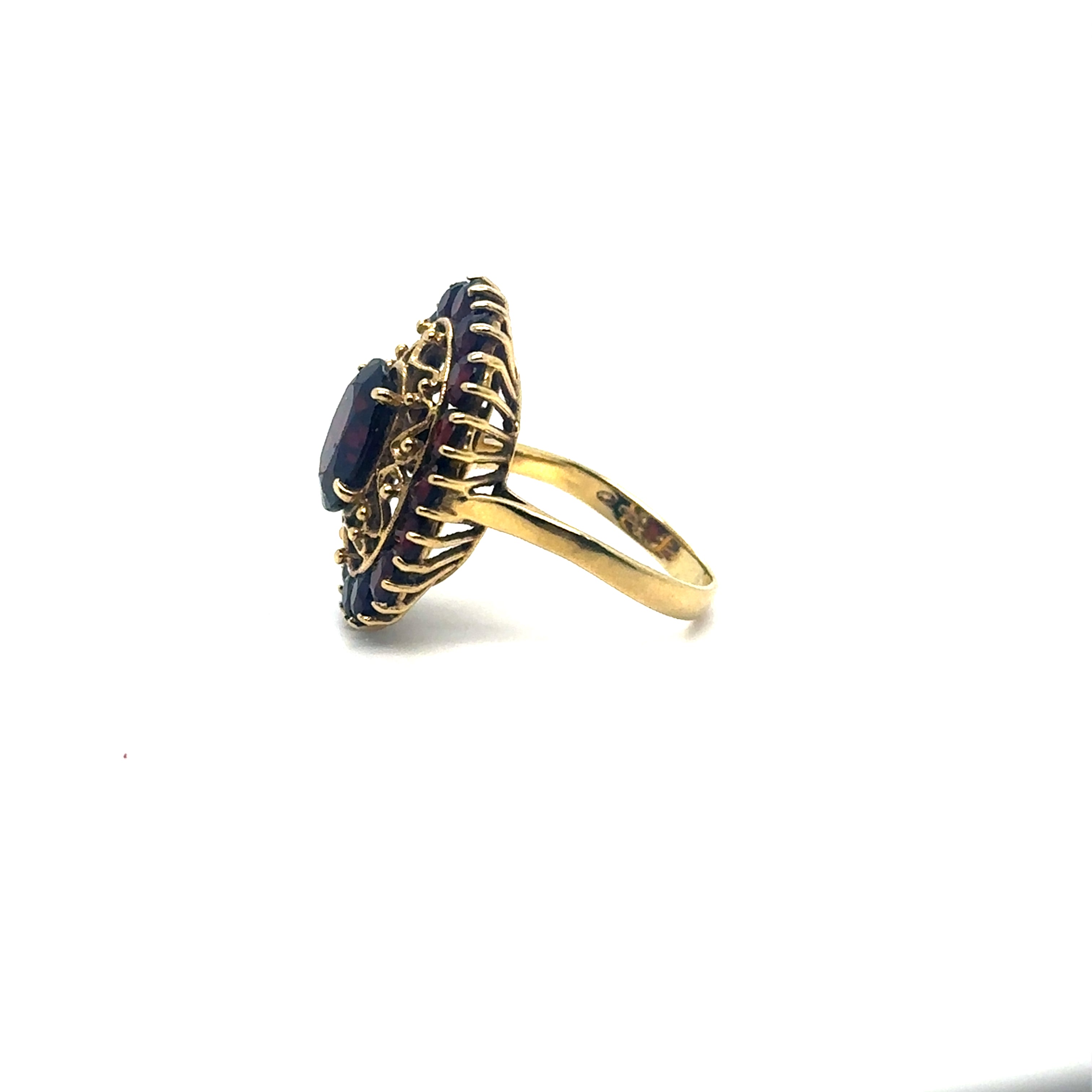 Bague vintage grenat or jaune 18K Occasion Seconde Main Luxe Femme