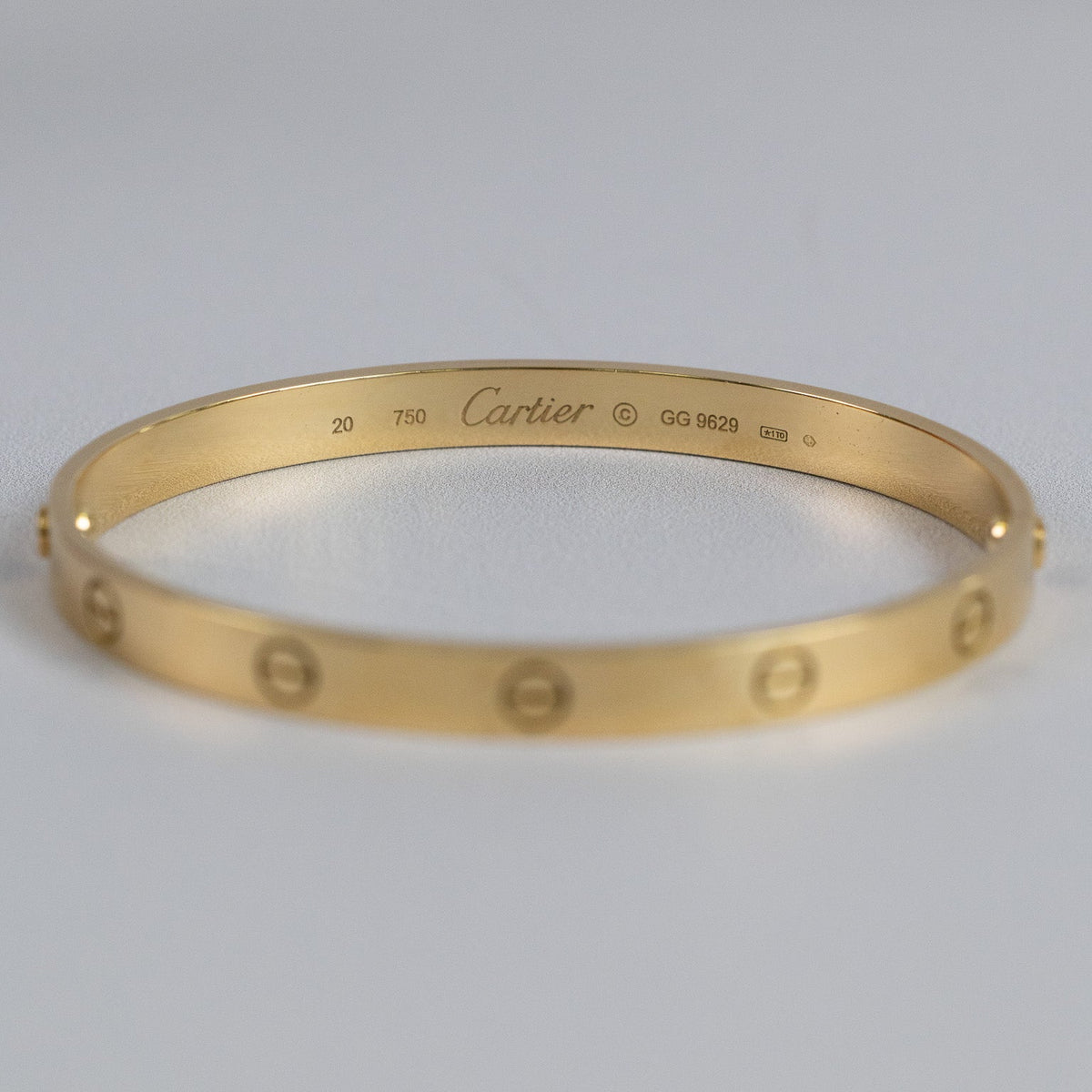 Bracelet signé Cartier or jaune taille 20