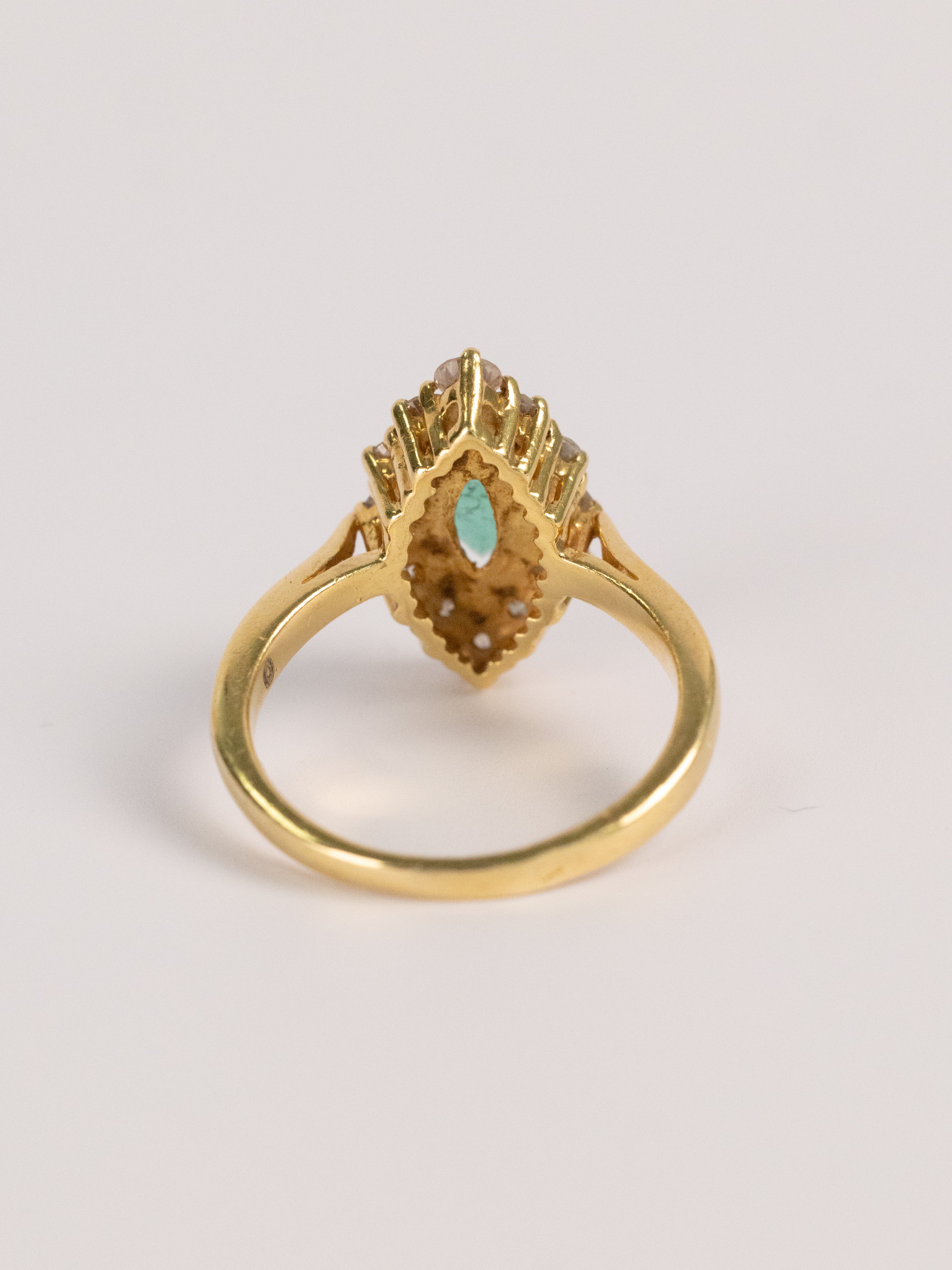 Bague Vintage En Or Jaune, Émeraude Et Diamants