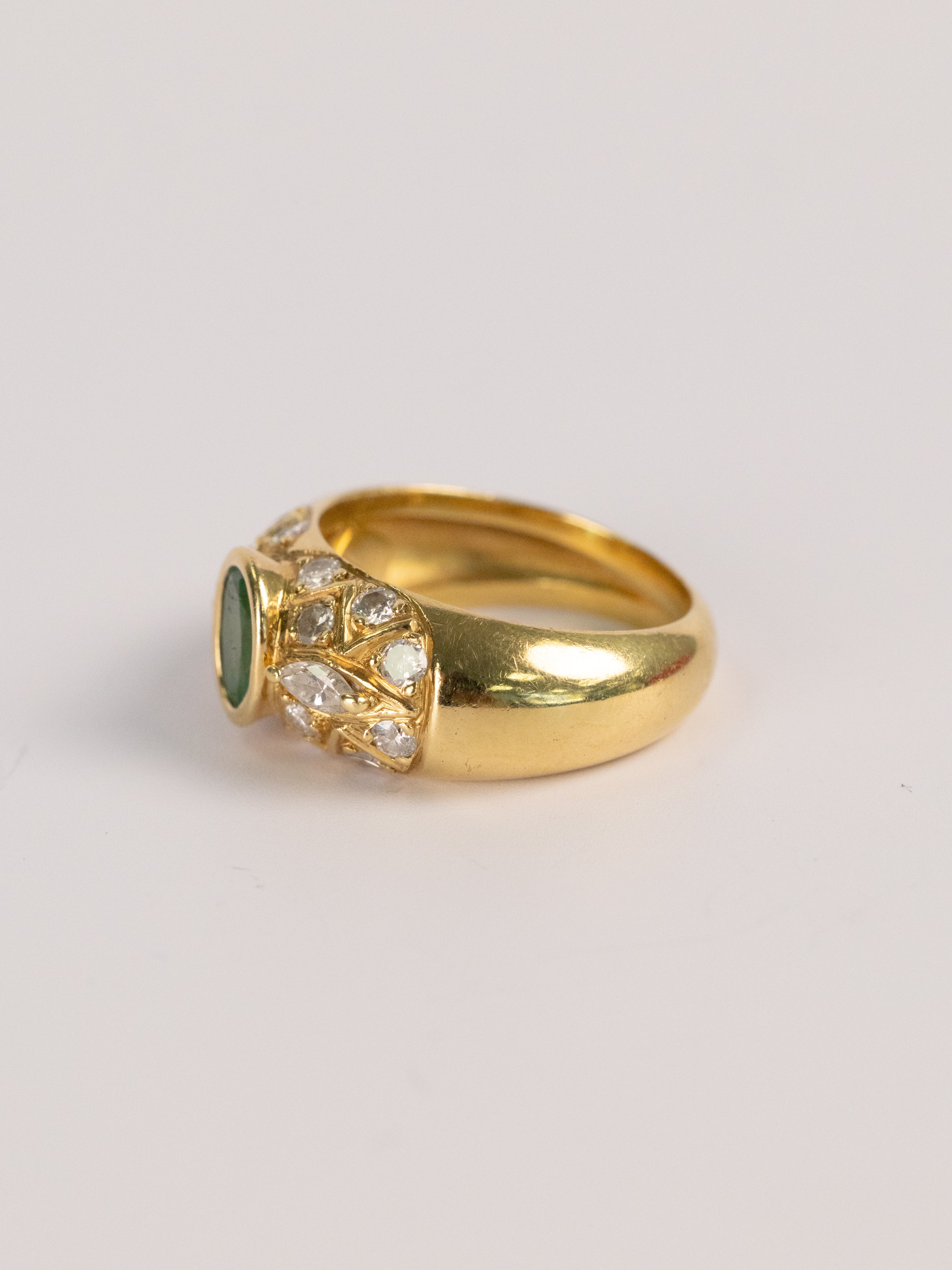 Bague Vintage En Or Jaune, Émeraude Et Diamants