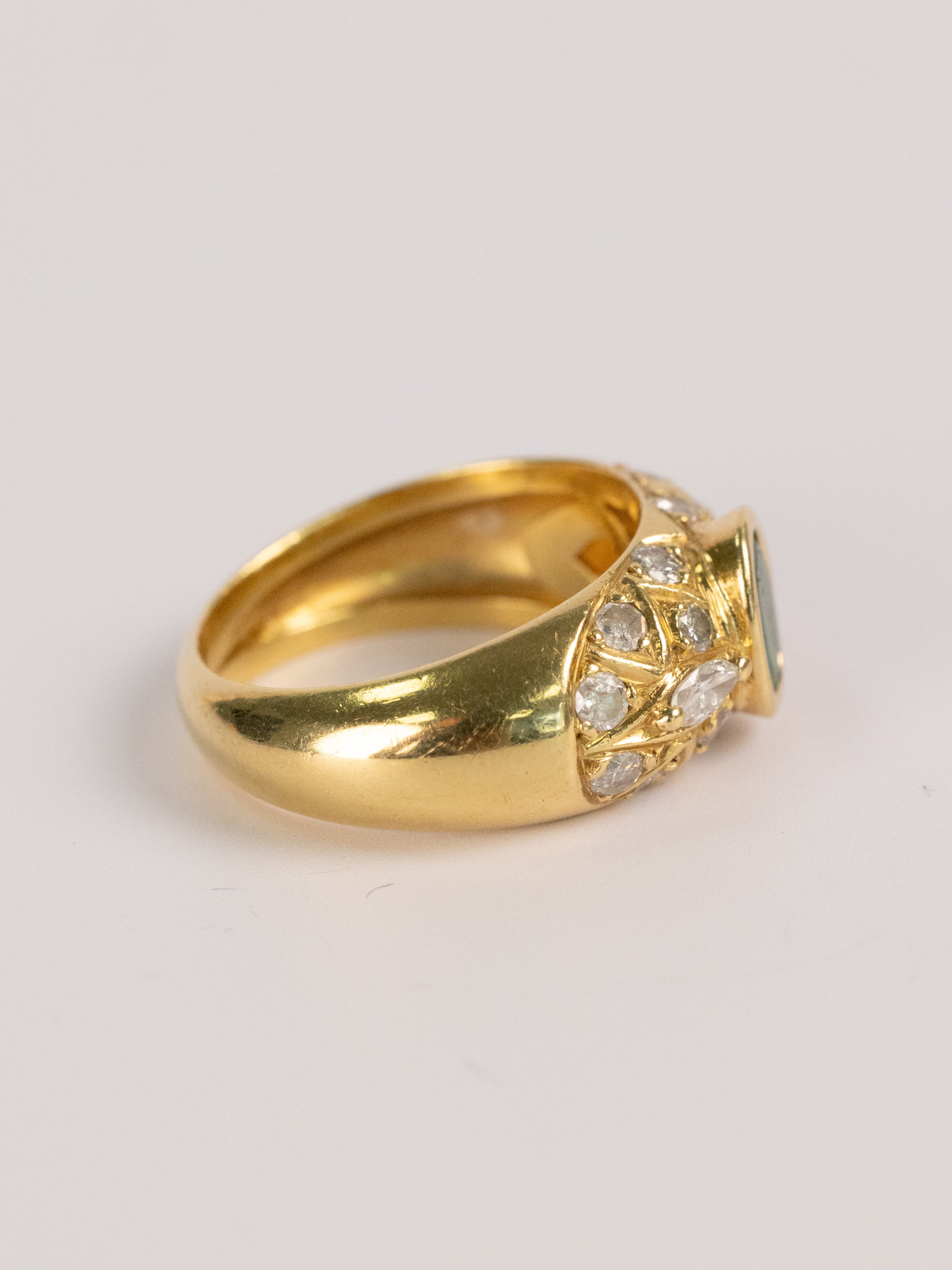 Bague Vintage En Or Jaune, Émeraude Et Diamants