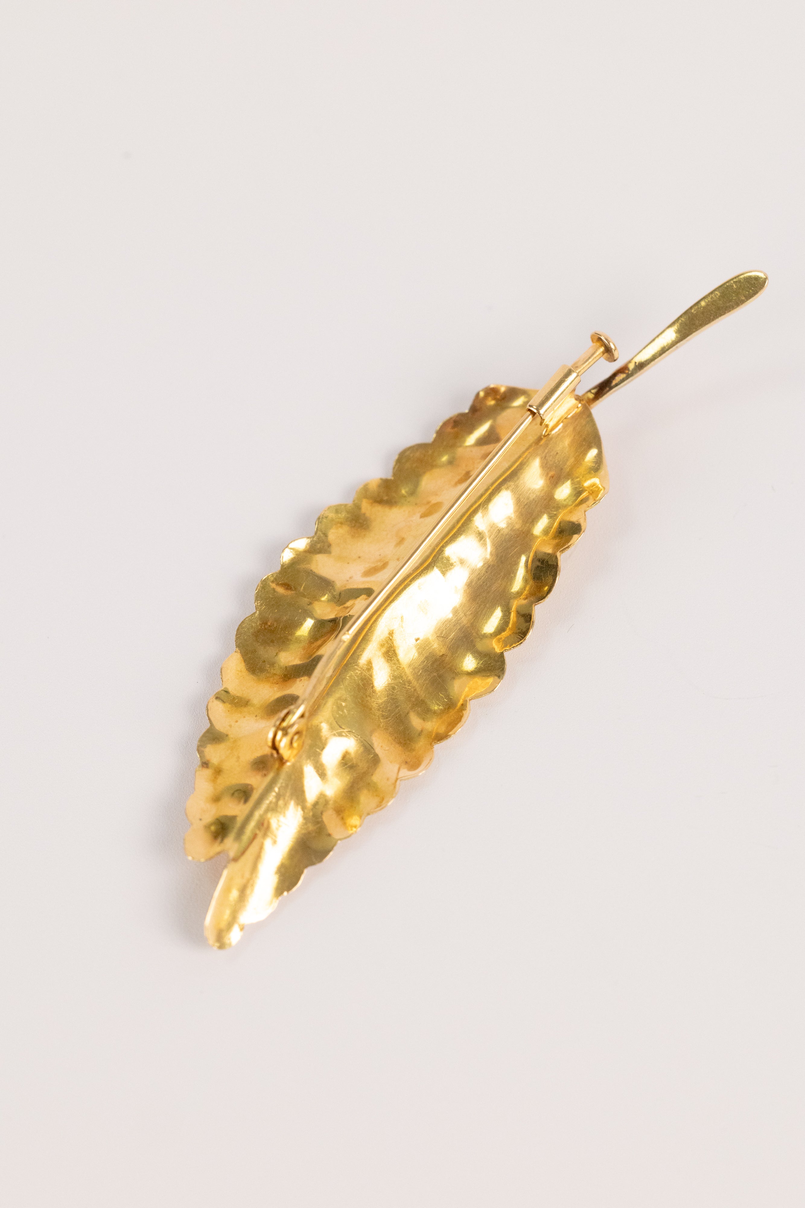 Broche Feuille Vintage En Or Jaune, Saphirs Et Diamants