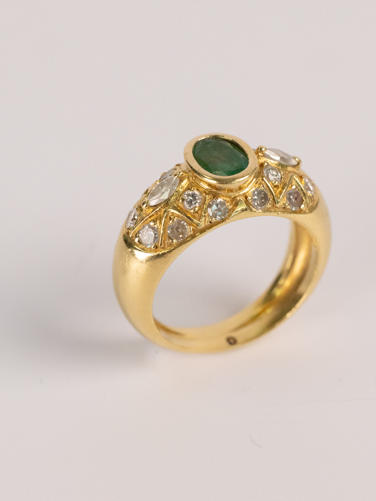 Bague Vintage En Or Jaune, Émeraude Et Diamants