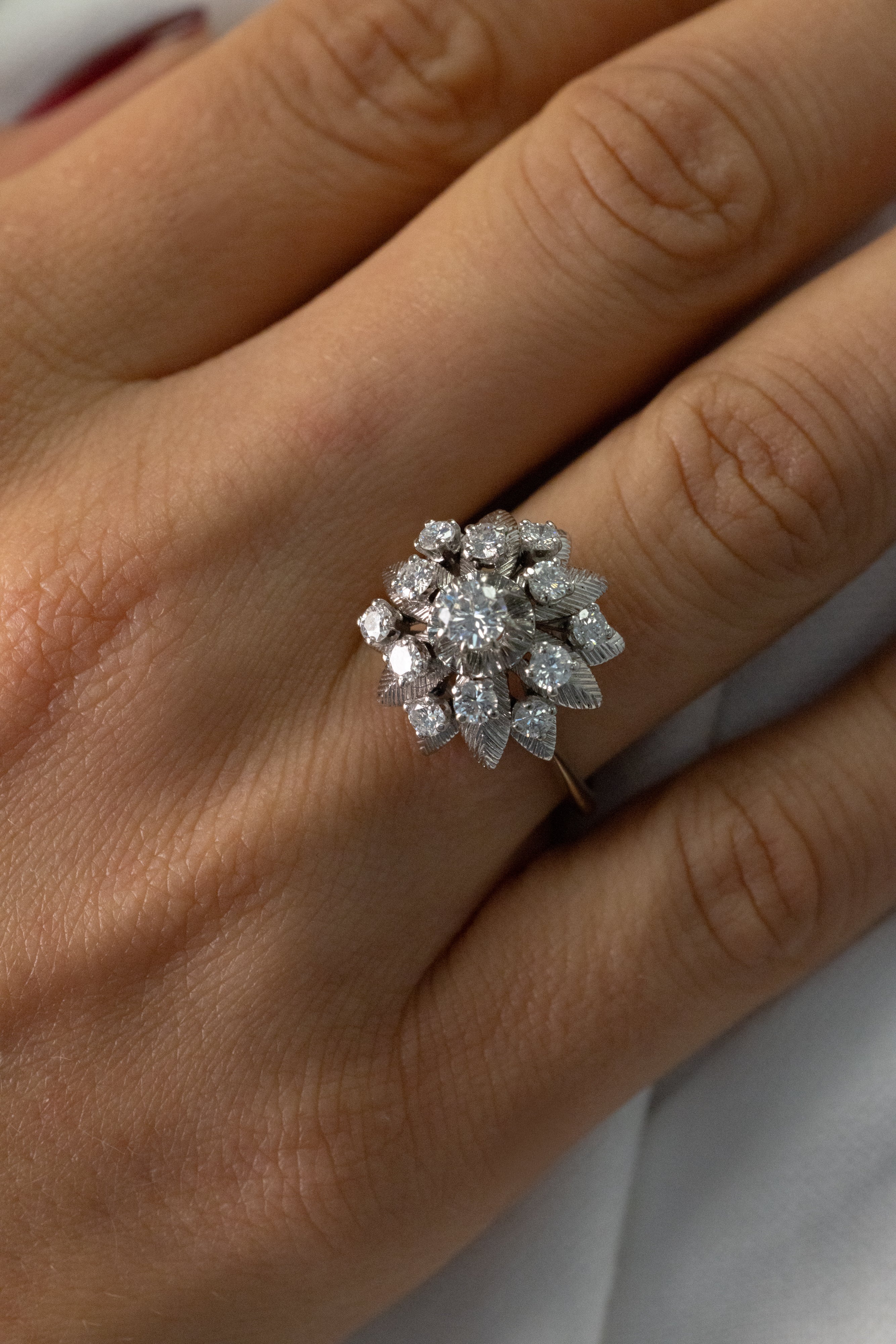 Bague Fleur Vintage En Or Blanc Et Diamants
