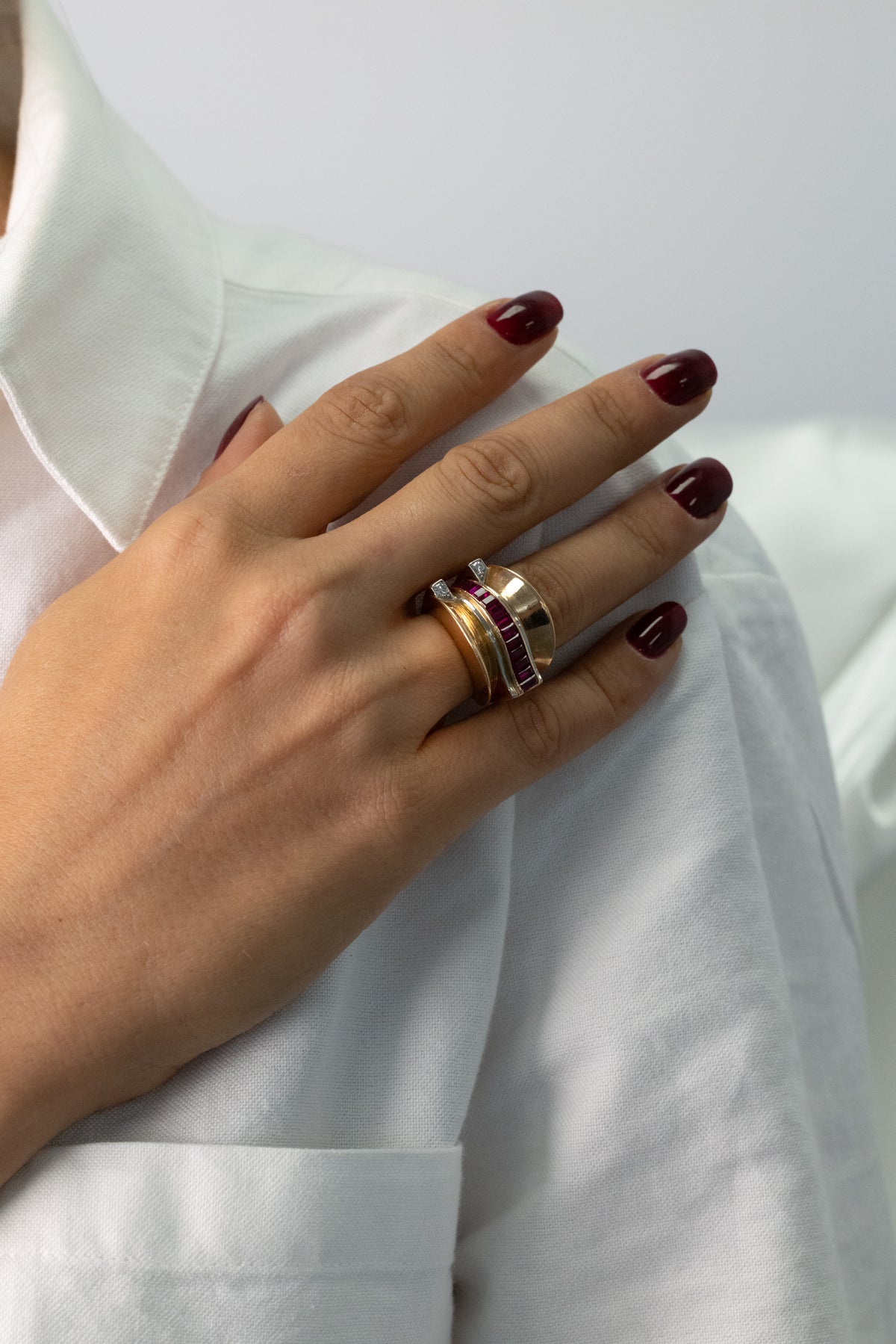 Bague Tank Rubis Et Diamants Années 1940-1950