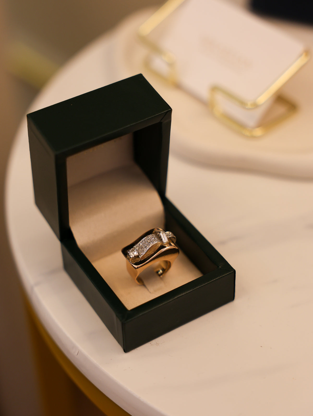 Bague Tank En Or Jaune 18 Carats Sertie De Diamants