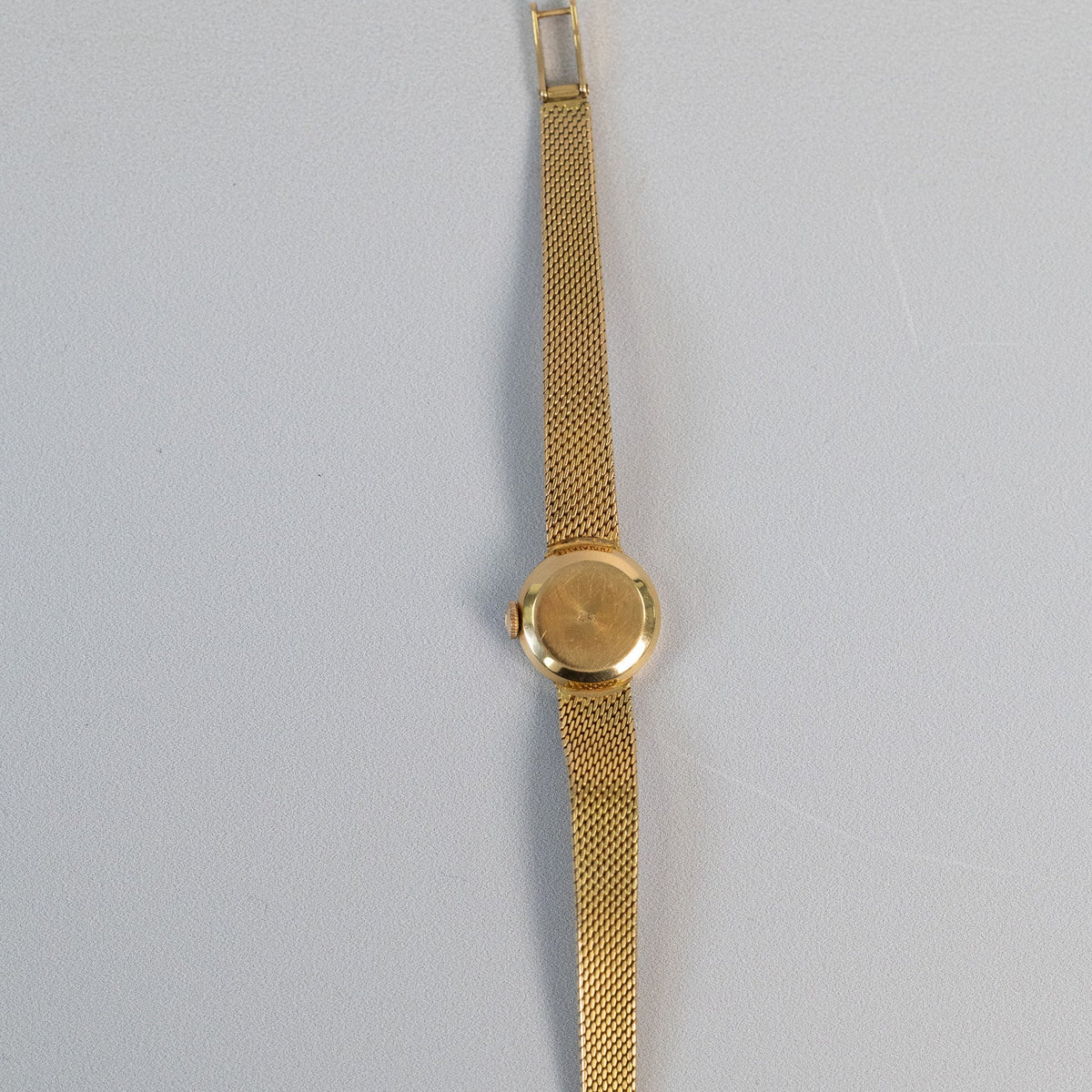 bracelet en or jaune d’une montre Tissot vintage