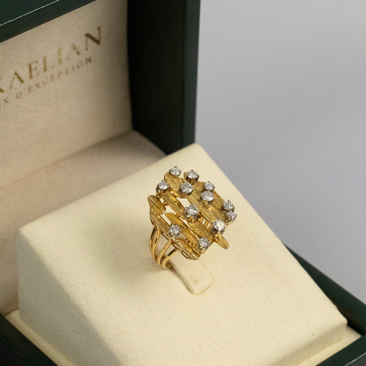 Bague or jaune 1970s sertie de diamants