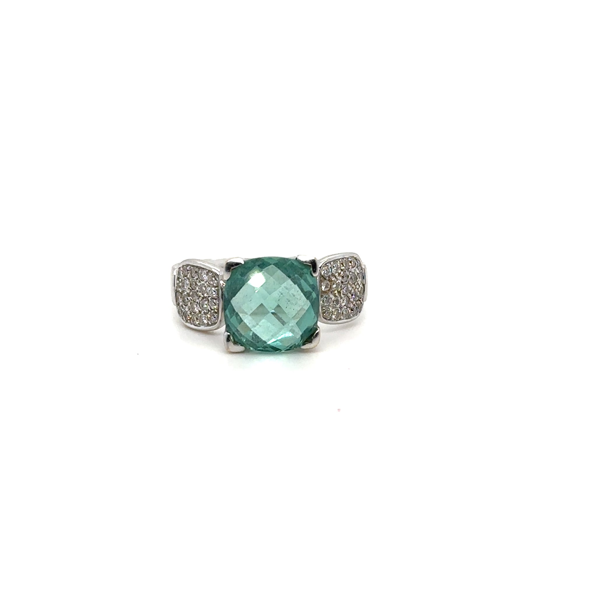 Bague sertie d'un topaze bleu clair années 2000 Occasion Seconde Main