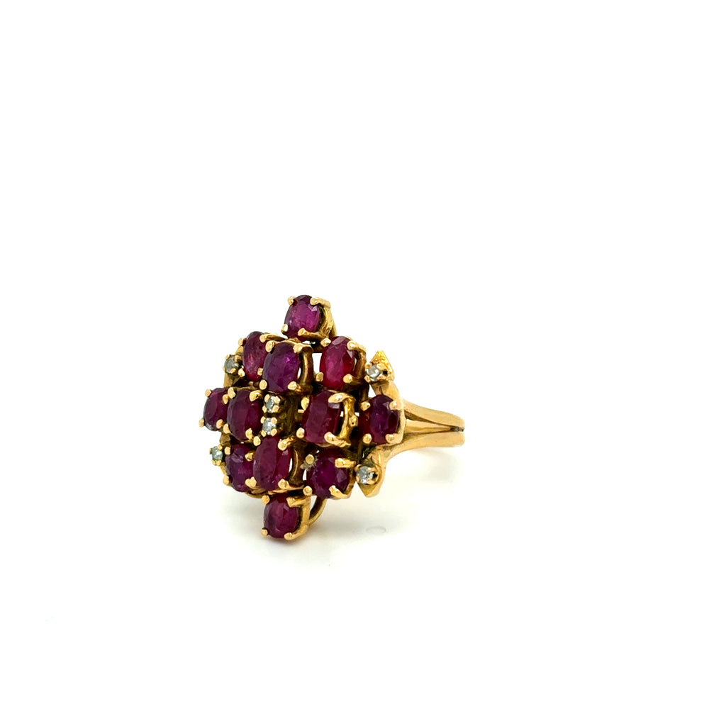 Bague Vintage en Or Jaune 18K sertie de Rubis et Diamants Occasion Seconde Main 