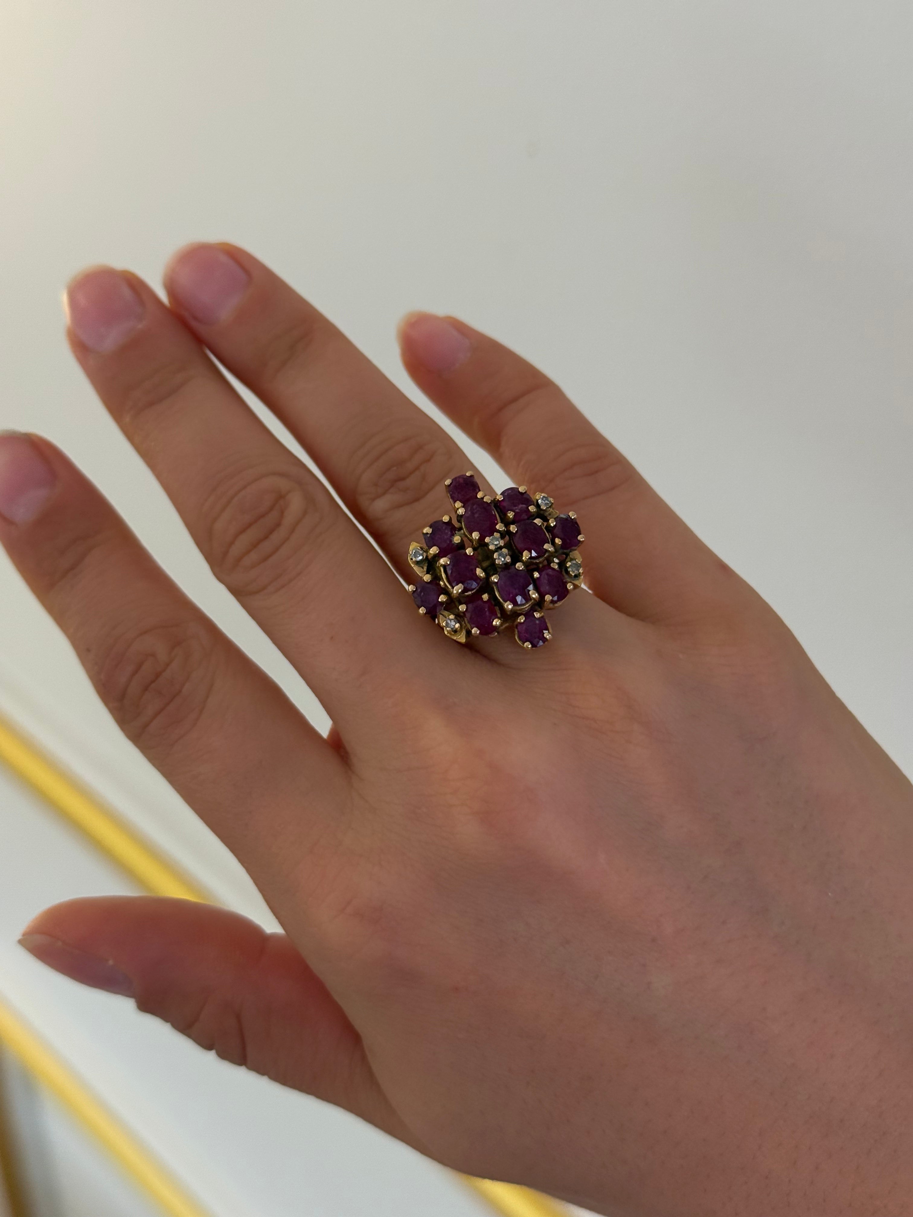 Bague Vintage en Or Jaune 18K sertie de Rubis et Diamants Occasion Seconde Main Luxe Bijou Femme