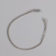Bracelet tennis fin en or blanc 18 carats et diamants 0,77 carat, vue d’ensemble