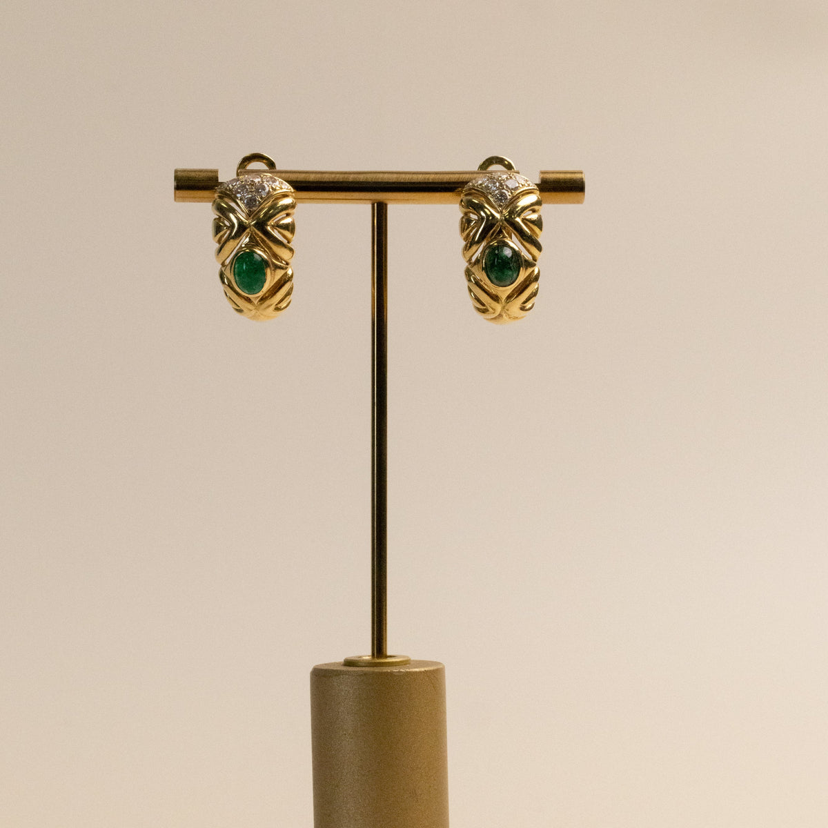 Boucles d'oreilles vintage - émeraude cabochon or jaune 18 carats