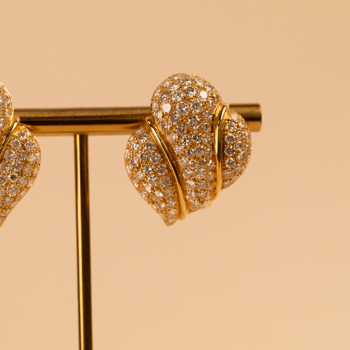 18K Yellow Gold Pave Leaf Retro Diamond Earrings
