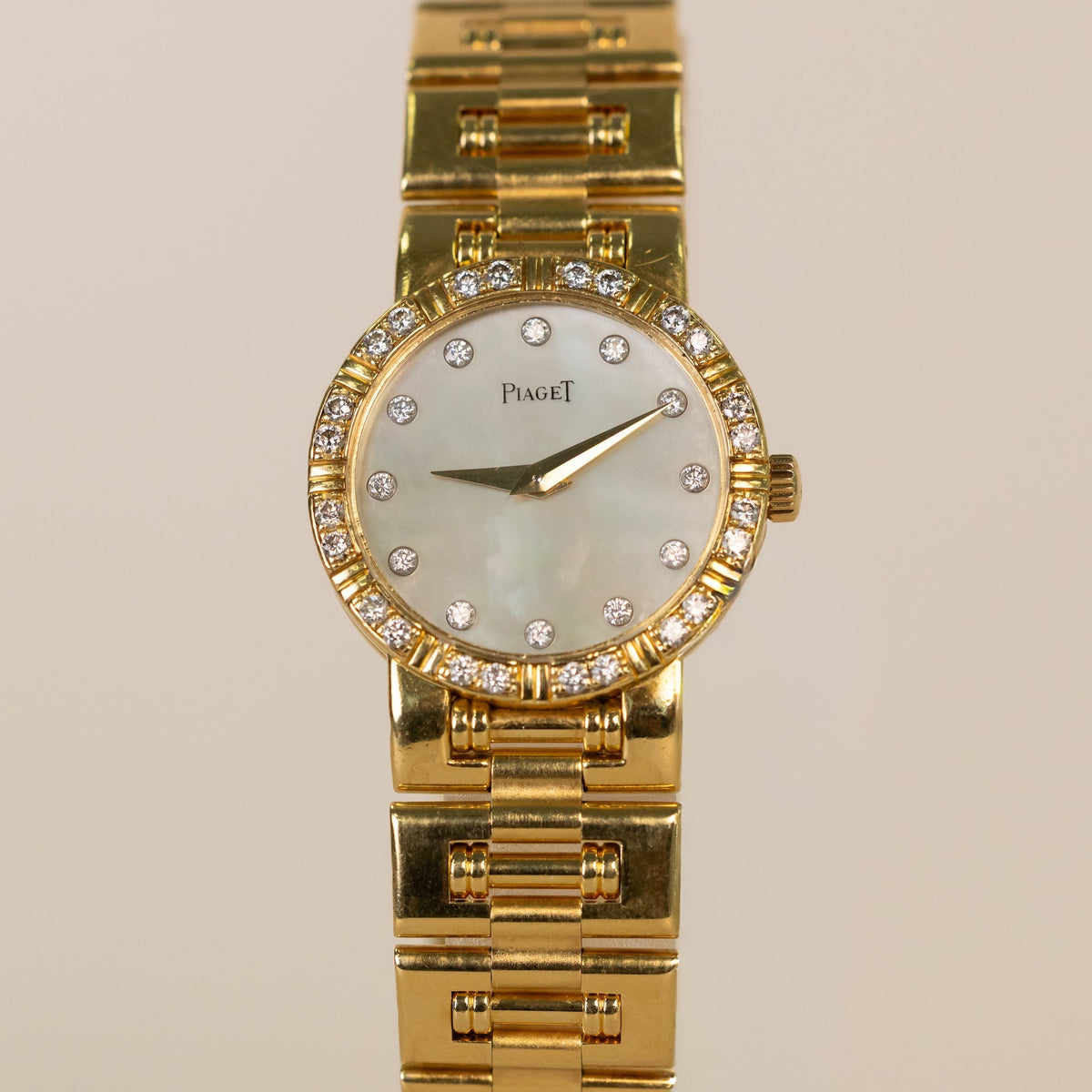Montre PIAGET Dancer vintage en or jaune 18 carats – Réf. N538331