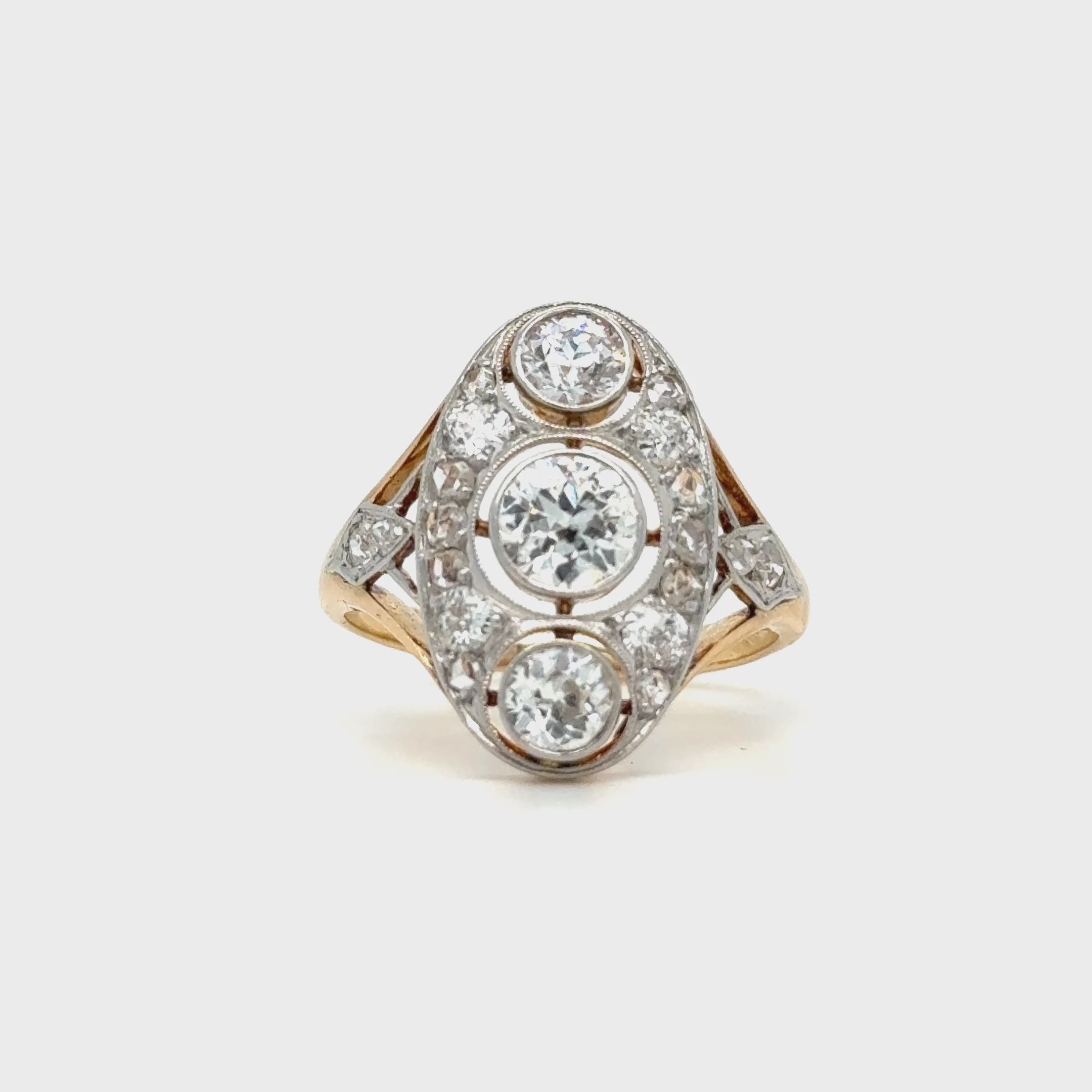 Bague Art Déco en or jaune et blanc sertie de diamants – Époque 1920-1930 seconde main