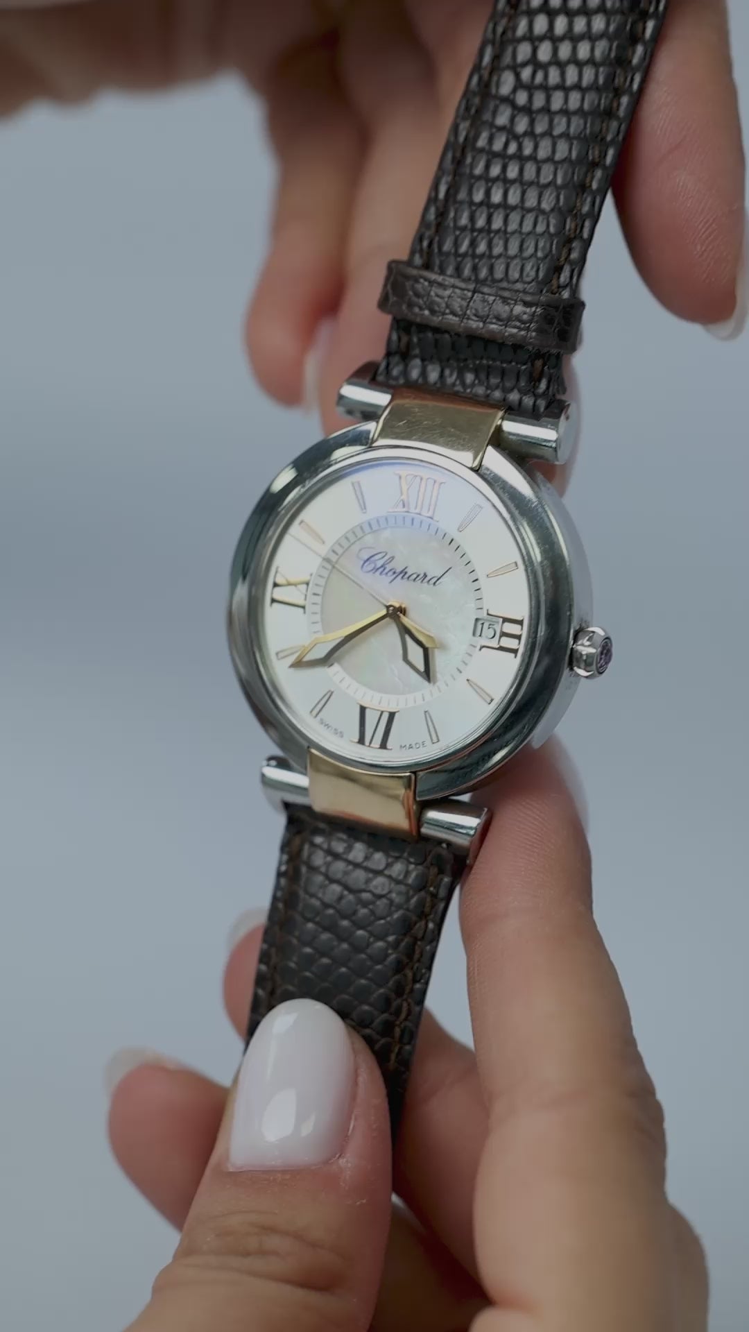 Charger la vidéo : chopard montre impériale
